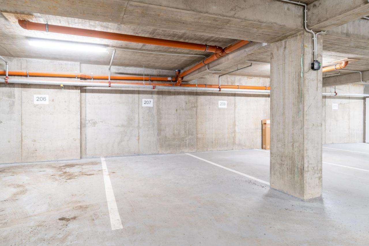 Brand New Studio Apartment #21 With Free Secure Parking In The Center Prague Exterior photo